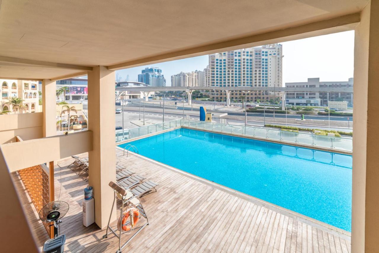 Yanjoon Holiday Homes - Palm Views Apartments Dubai Exteriör bild